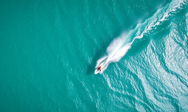 10 Luxurious Surfing Experiences on Hainan Island