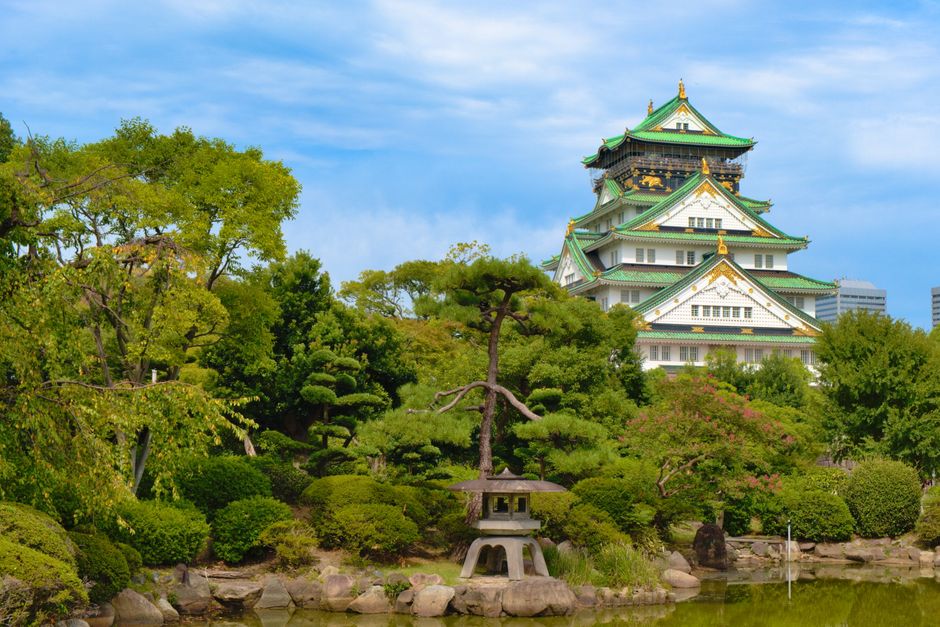 Complete Guide to Visiting Osaka in 2026: Namba vs Umeda, the &yen;820 Metro Pass, and Amazing Pass Math