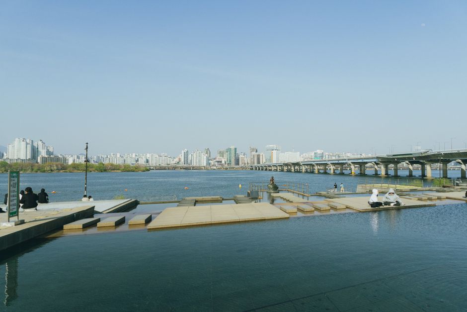 Han River Parks Guide 2026: Best Spots & How to Get There