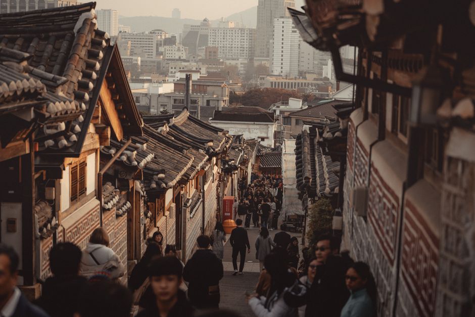 Ikseondong Hanok Village Guide 2026: Cafes, Alleys & Getting There