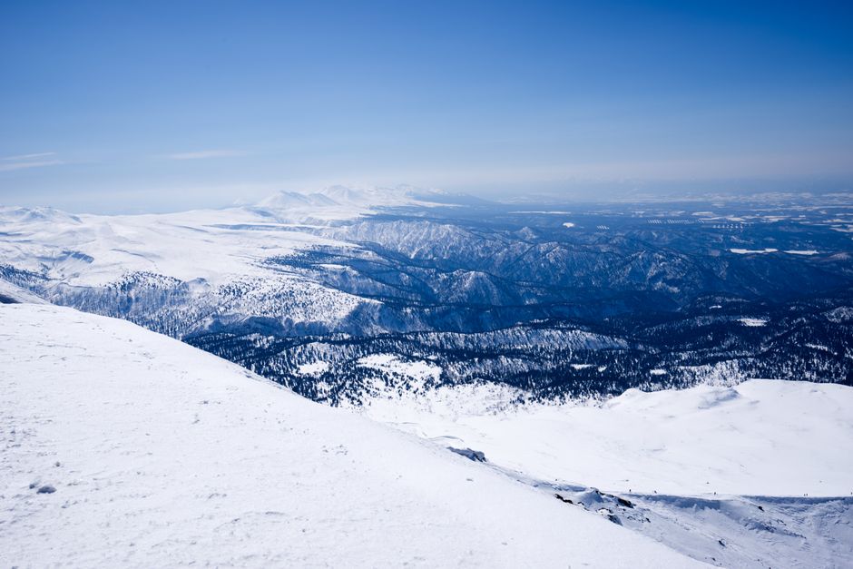 Skiing Niseko Hokkaido 2026: Complete Guide to Japan’s Premier Ski Resort