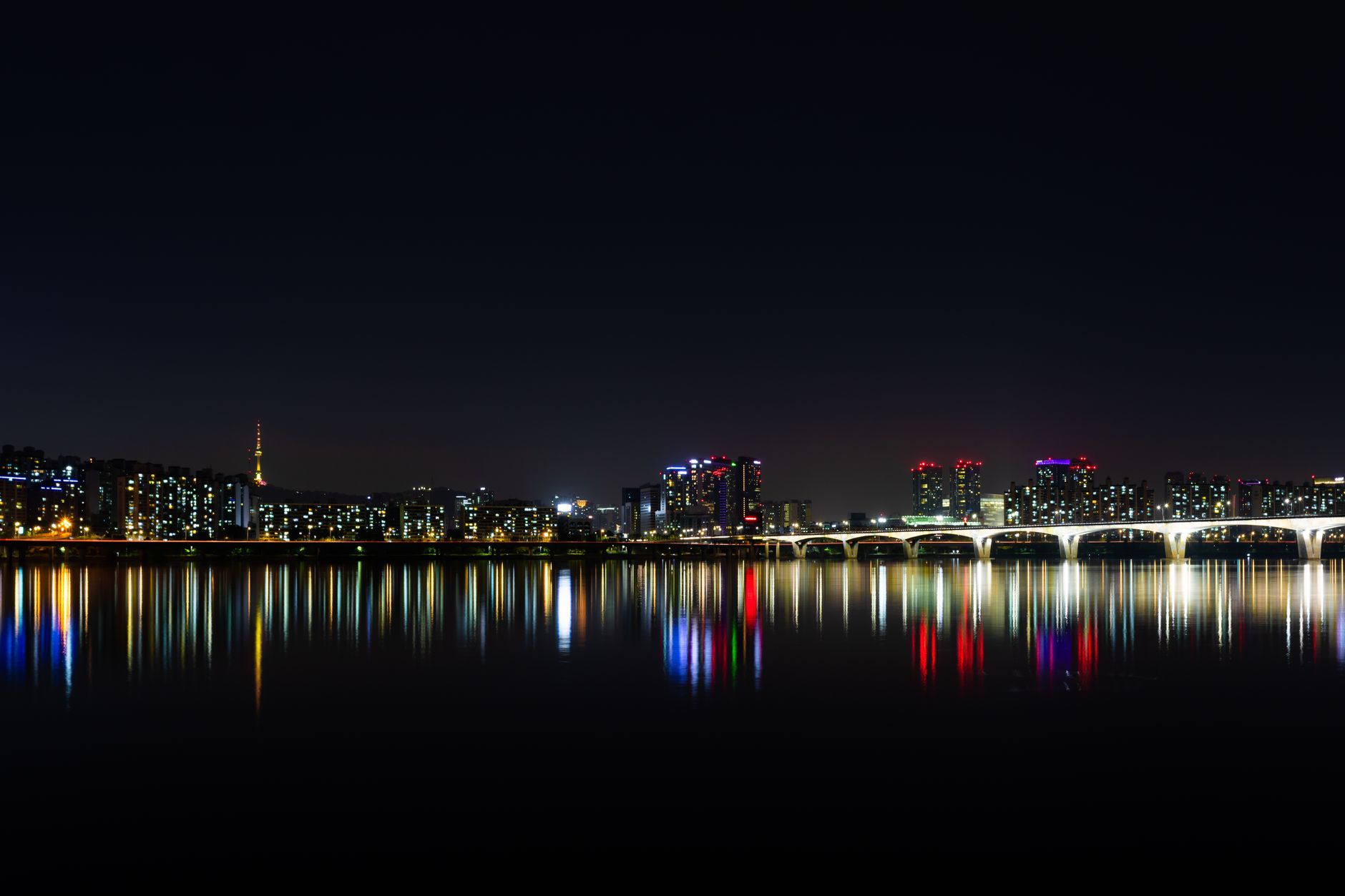 Han River in Seoul at night