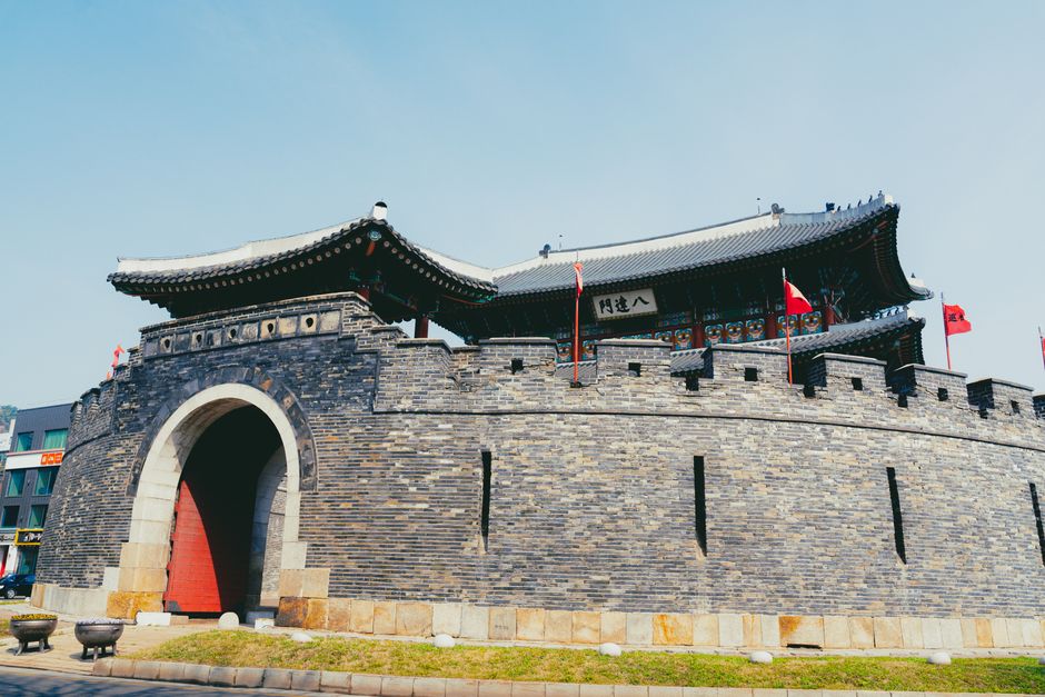 Sungnyemun Namdaemun Gate historic stone fortress at night