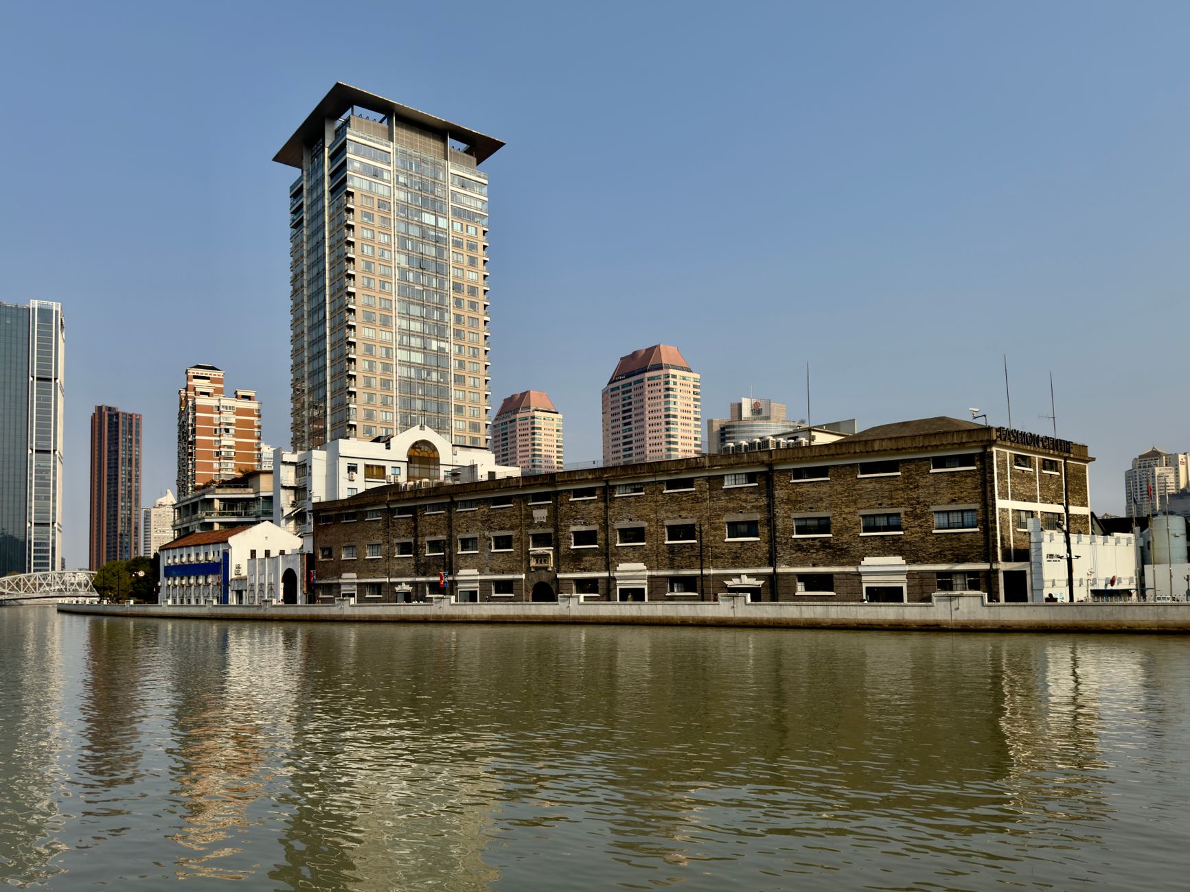 How to Get to The Bund: Metro Lines 2 and 10 to East Nanjing Road (Exit 6)