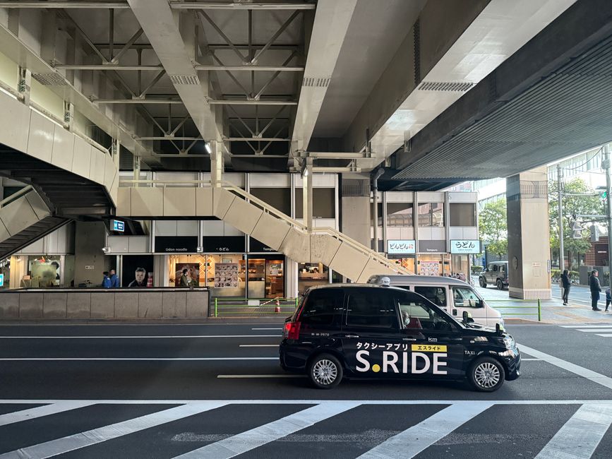 What's the cheapest way from Narita to central Tokyo?