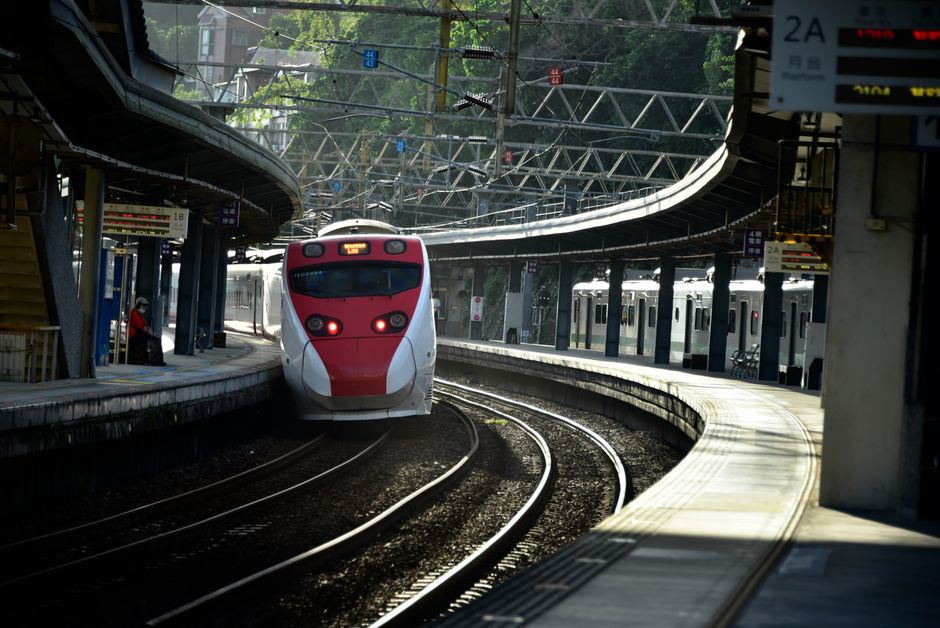 How much does the Taiwan High Speed Rail cost in 2026?