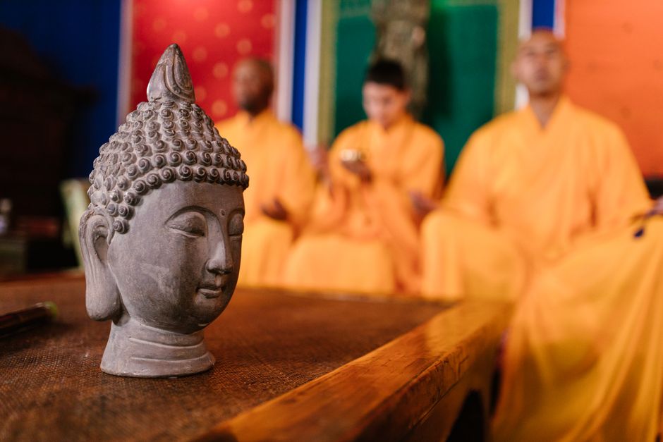 Leshan Buddha Emei Guide