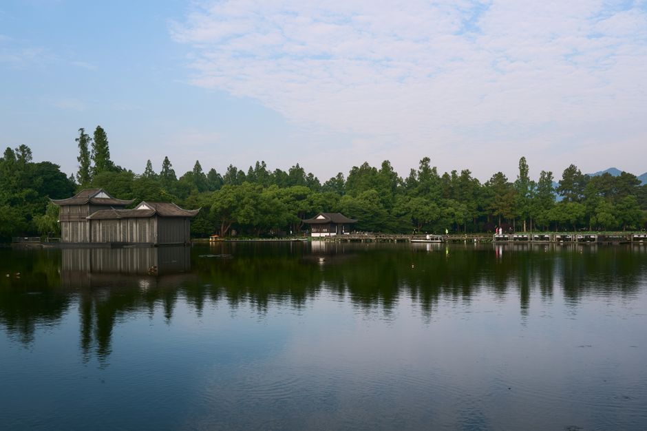West Lake Hangzhou Guide