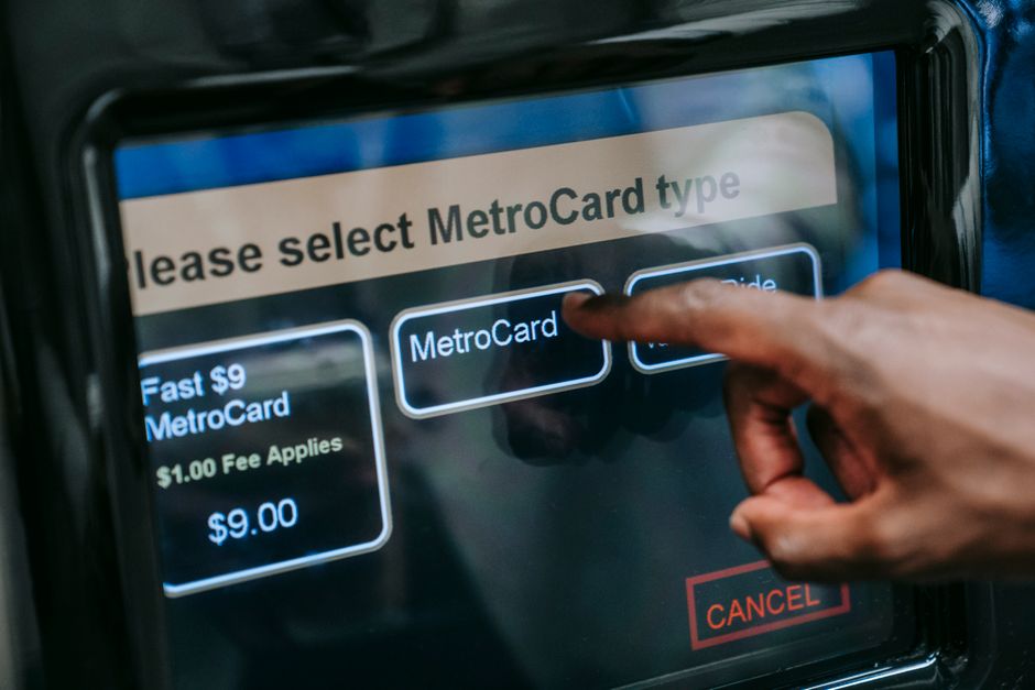 What are the four ways to buy a THSR ticket?