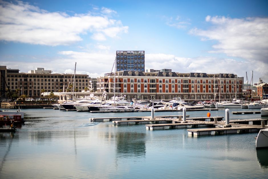 What's the Difference Between the 4-Star and 5-Star Boats?